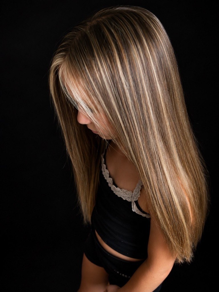 Long hair with creamy blonde ribbons